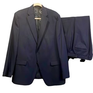 Ralph Lauren 2-piece suit worn once navy blue/black